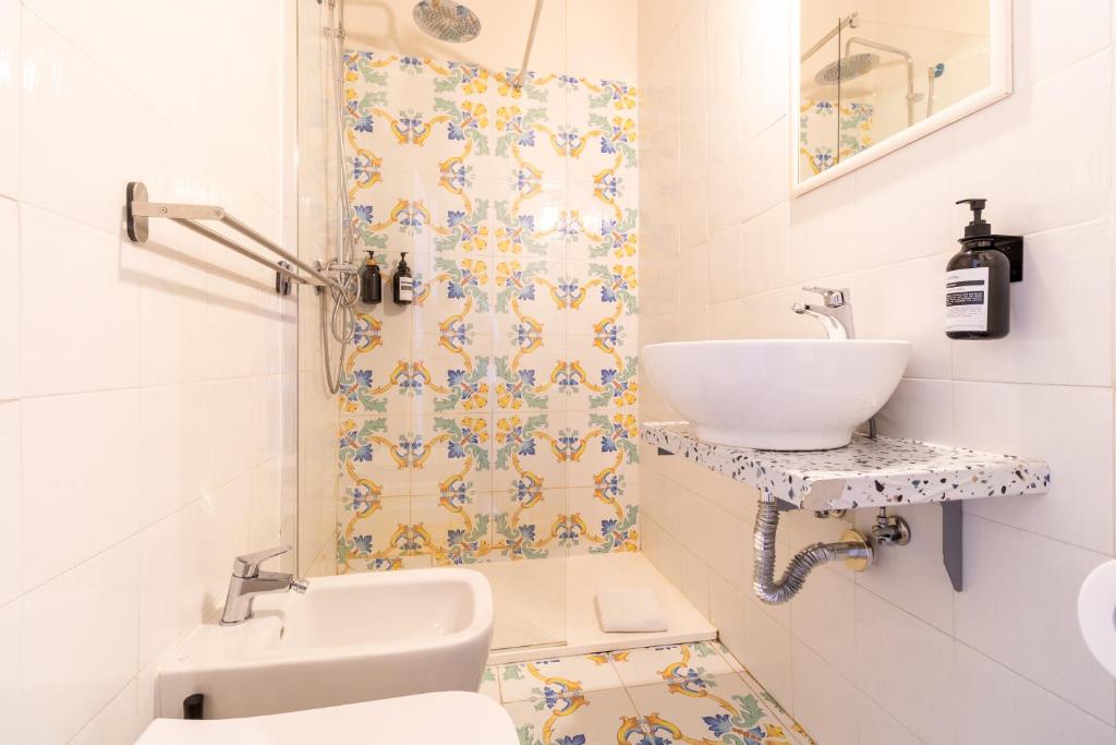 Joe Litty Rooms - Resim 31