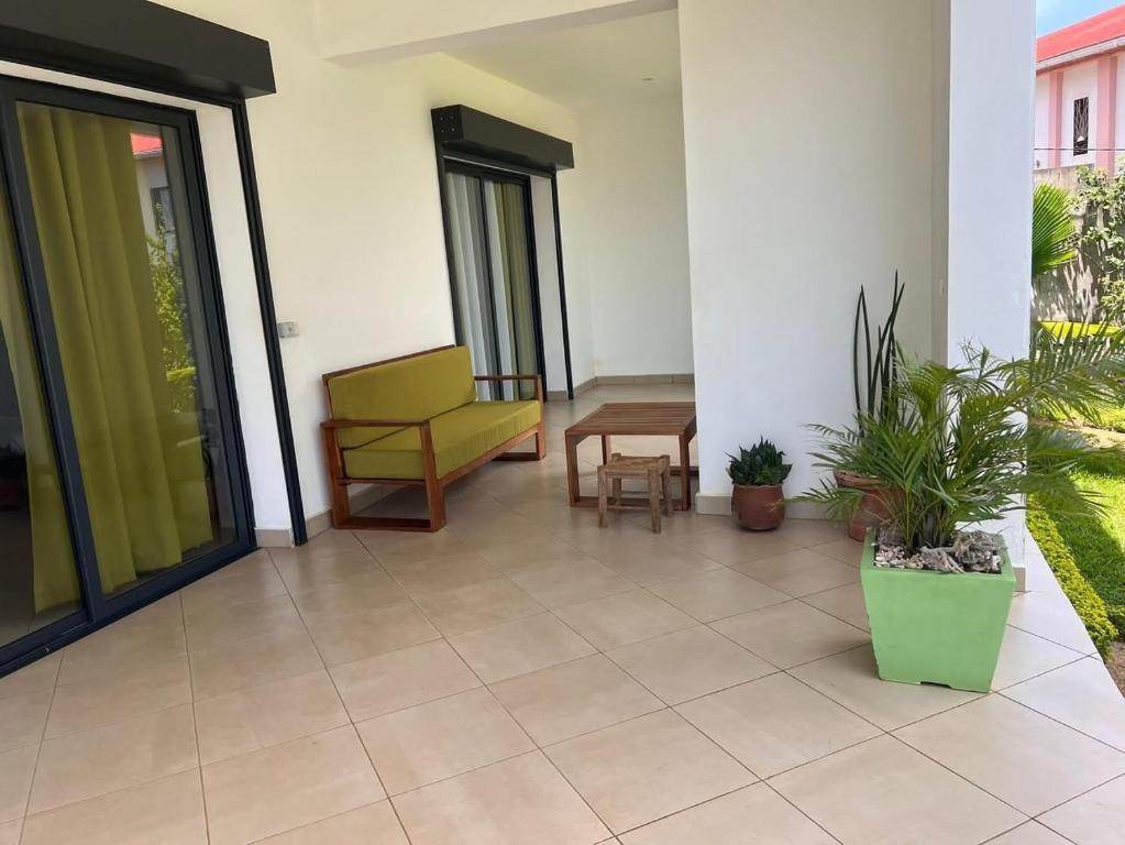 Fotografie z fotogalerie ubytování Appartement OASIS v destinaci Hell-Ville