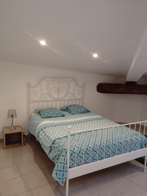 Romantic Suite - Three-Bedroom Apartment