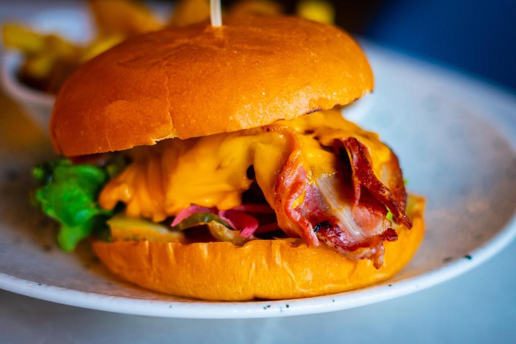 The Village Hotel Douglas - Resim 12