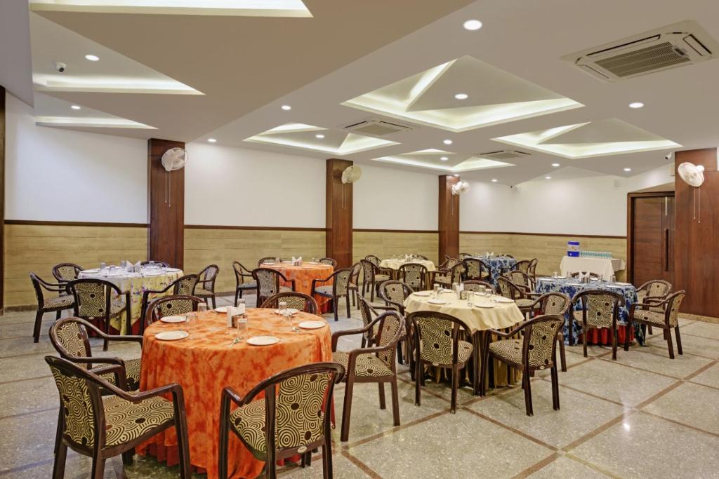 Restaurace v ubytování Hotel Cherry Wood