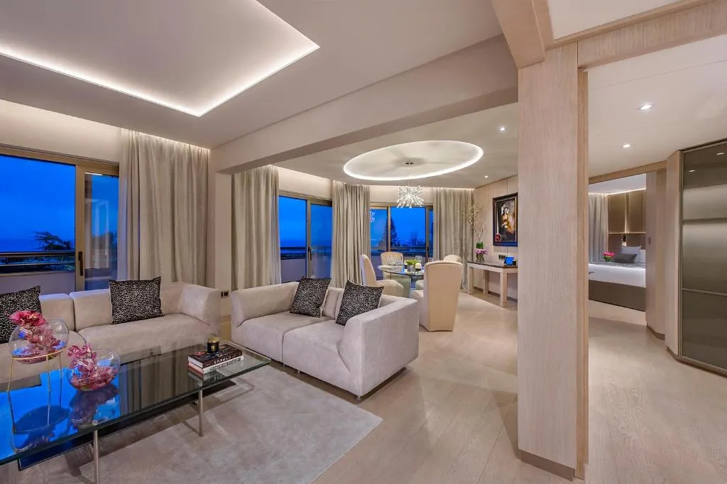 One Bedroom Grand Suite