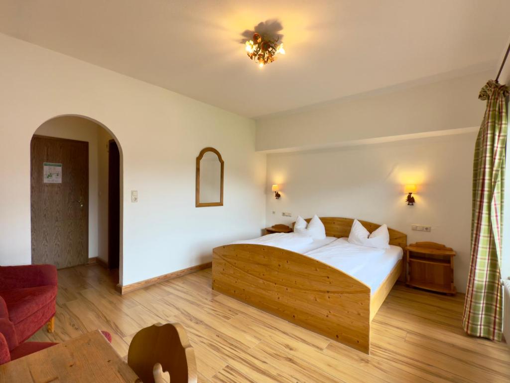 Hotel Forsthaus Oberau - Doppelzimmer Mit Balkon
