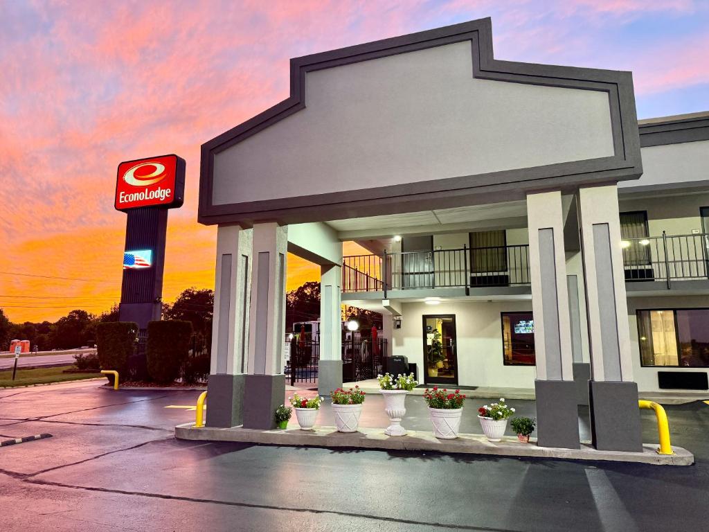 Econo Lodge Lenoir City - Knoxville Area photo