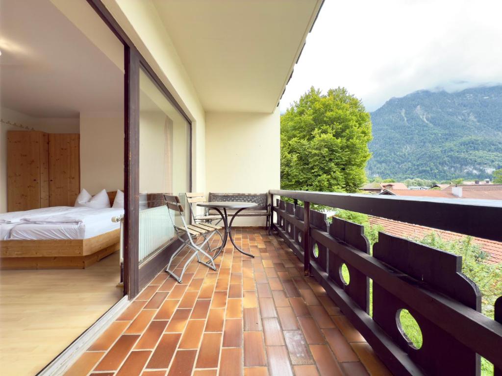 Hotel Forsthaus Oberau - Familienzimmer Mit Balkon
