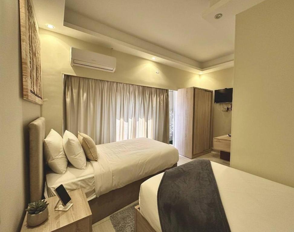 Bedouin Camp pyramids view INN - 4