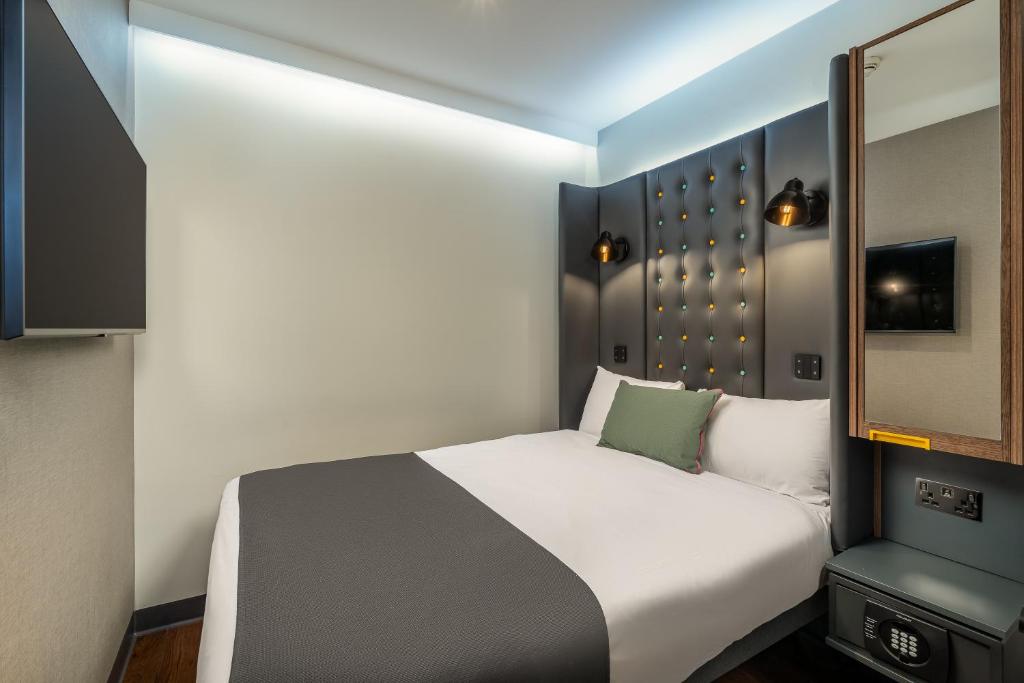 Point A Hotel London Shoreditch - Resim 19