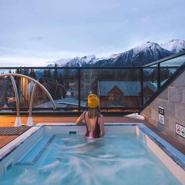 Basecamp Suites Canmore - Resim 10