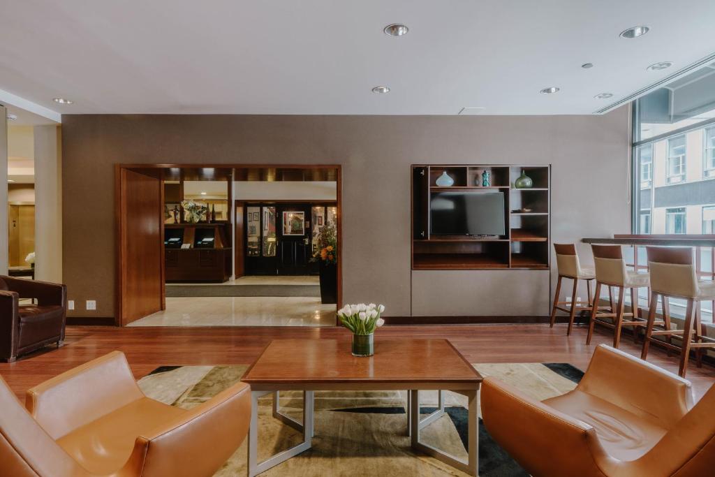 Central Loop Hotel photo