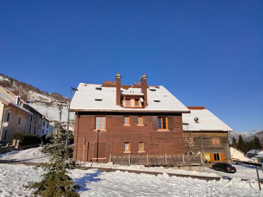 Το Duplex avec vue au centre de Bussang τον χειμώνα