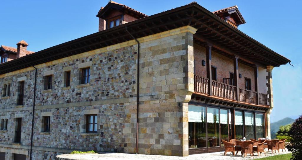 The building in which a szállodákat is located