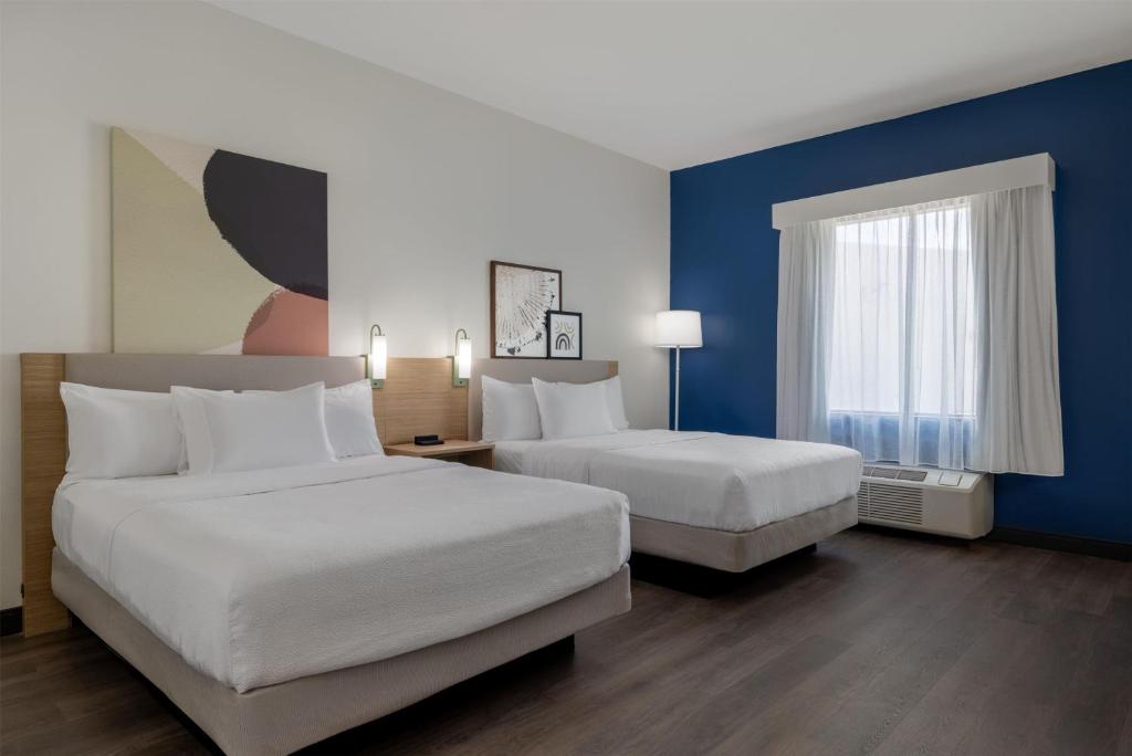 Spark by Hilton Artesia - Habitación Queen Con Dos Camas Queen