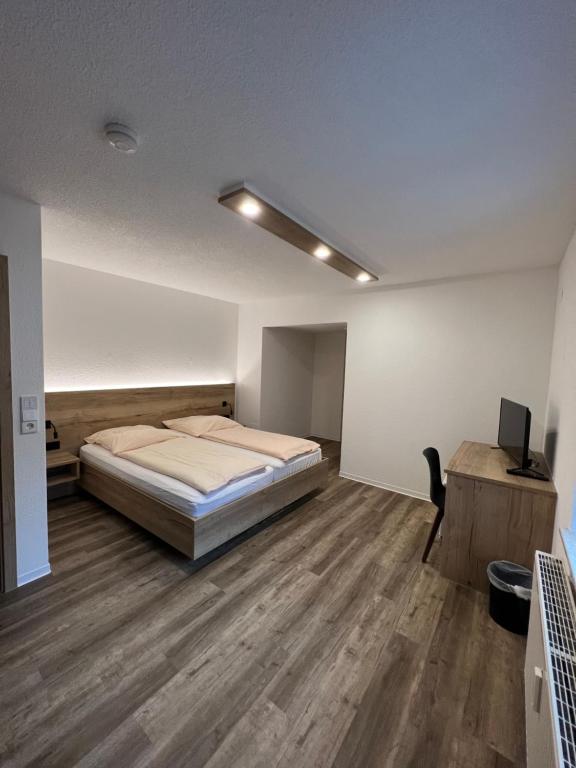 Gasthaus Engel - Double Room With Private Bathroom