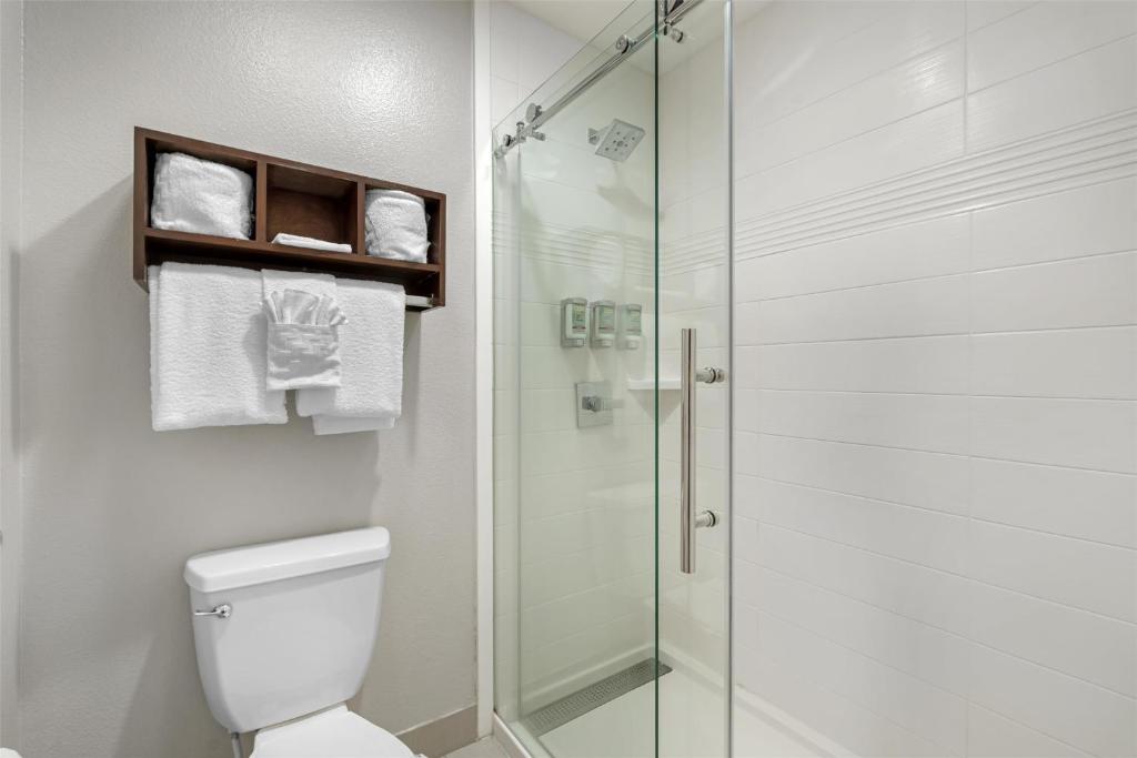 Best Western Courtesy Hotel - Anaheim Resort Amusement Park photo