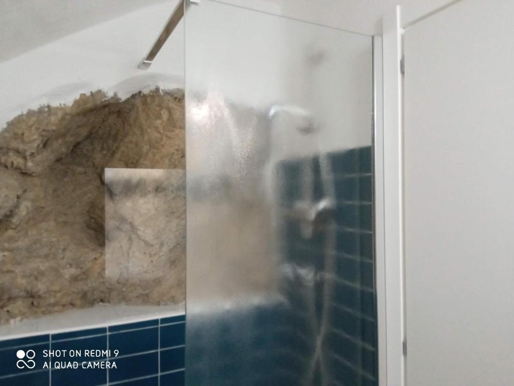 Ένα μπάνιο στο La Loggia