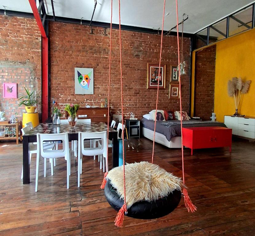 Χώρος καθιστικού στο Pet-friendly City Loft Apartment