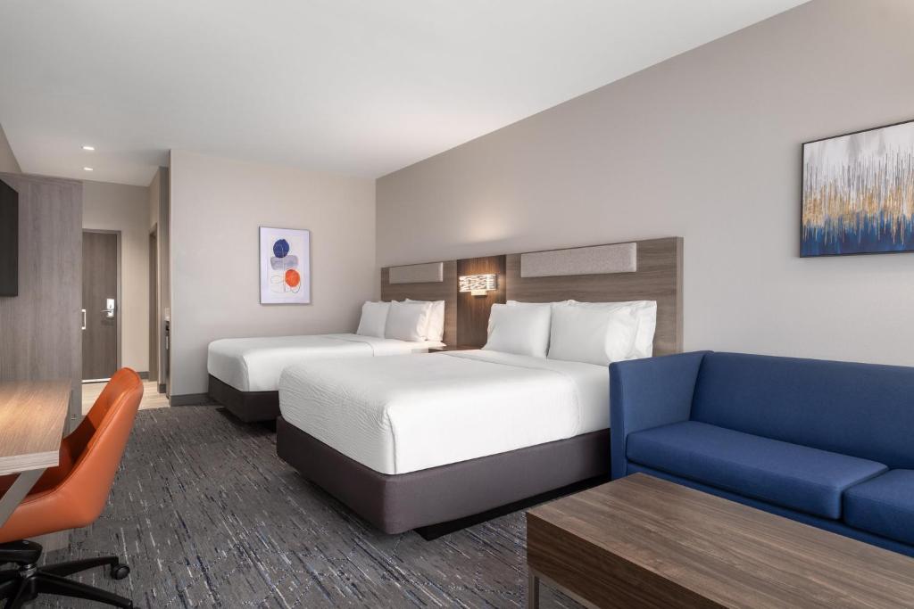 Holiday Inn Express & Suites Buford - Mall of Georgia by IHG photo