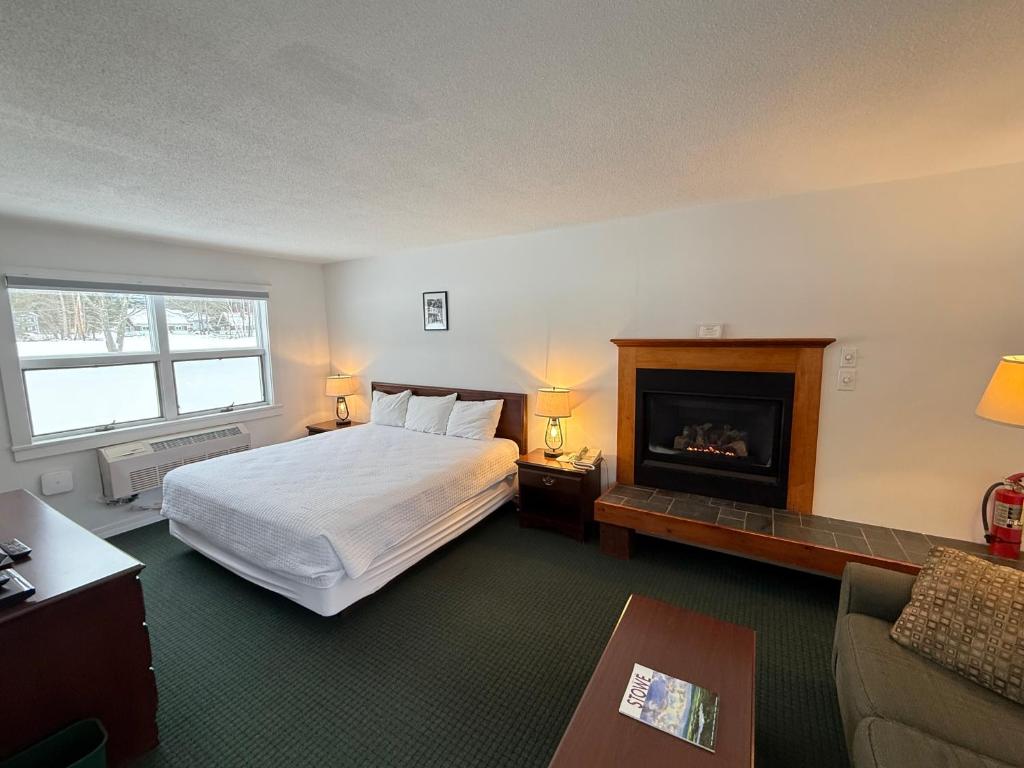 Stowe Motel & Snowdrift - Superior Fireplace Room