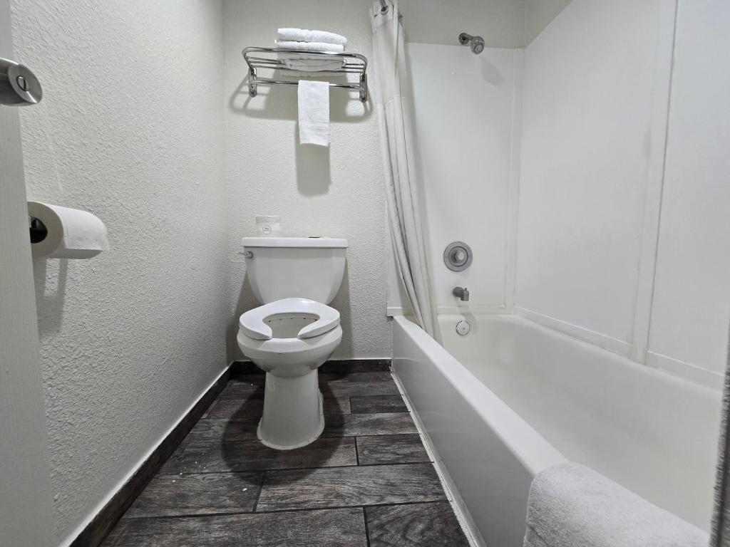 Peach City Inn - Marysville/Yuba City photo