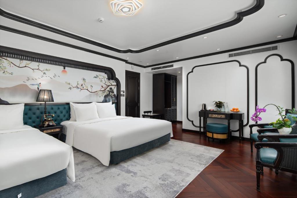 Catherine Cruises Ha Long Bay - 5