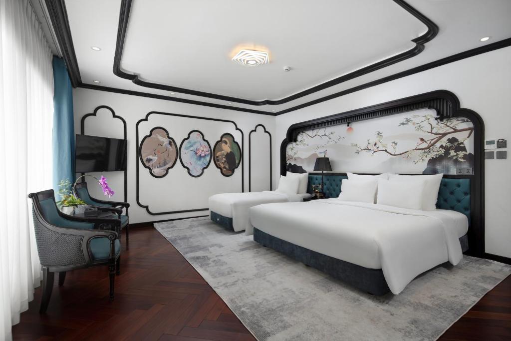 Catherine Cruises Ha Long Bay - 6