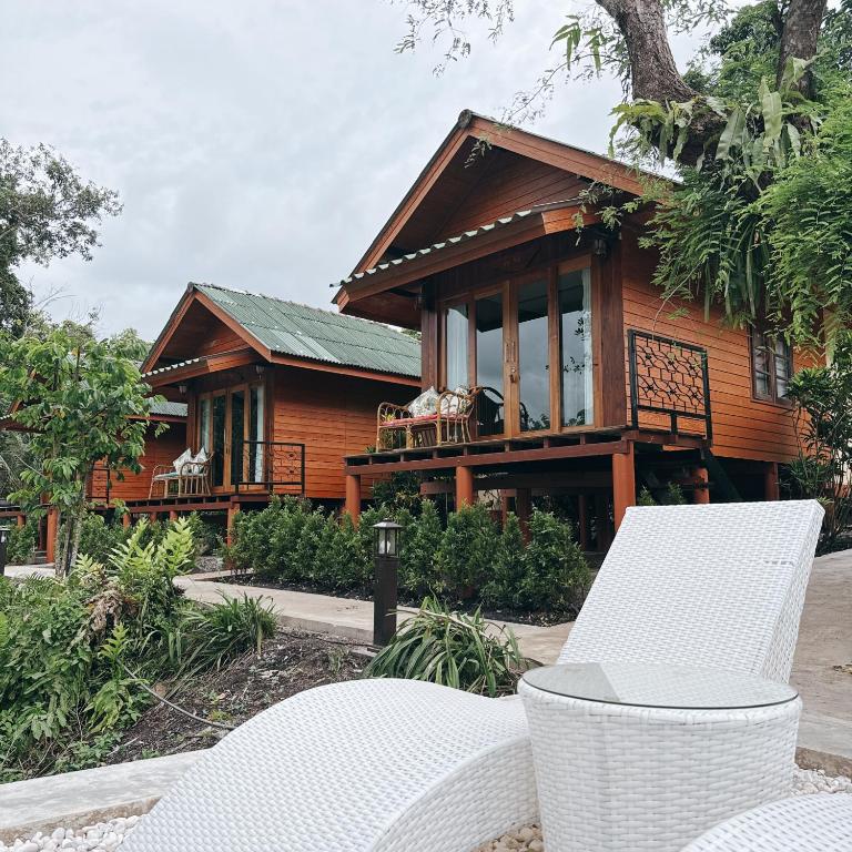 Mangrove bungalow & restaurant - 3