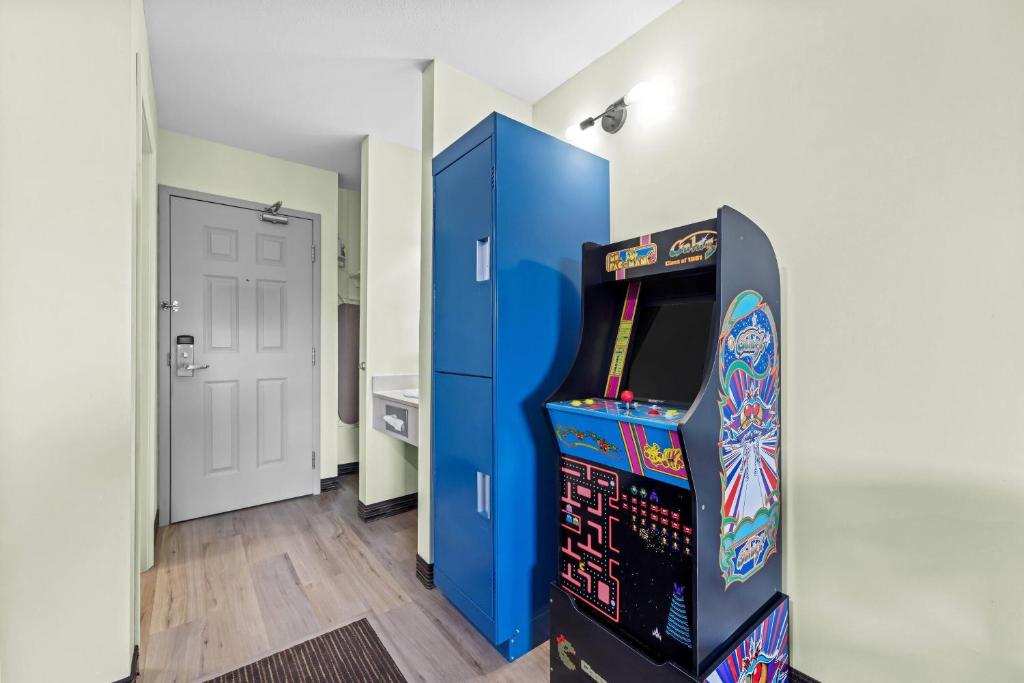 Super 8 by Wyndham Saskatoon Near Saskatoon Airport - Resim 40