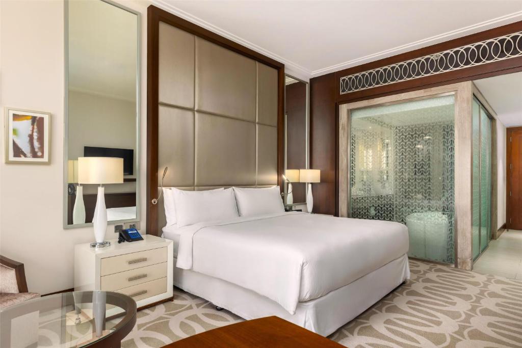 Hilton Dubai Al Habtoor City - Resim 29