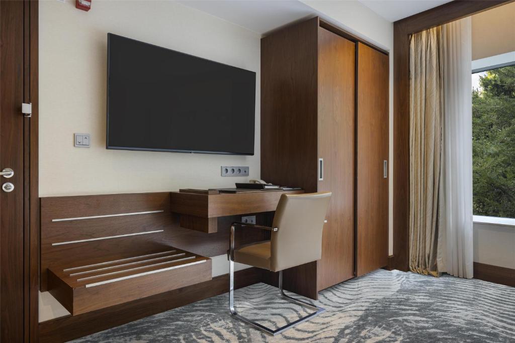 Conrad Istanbul Bosphorus - 18