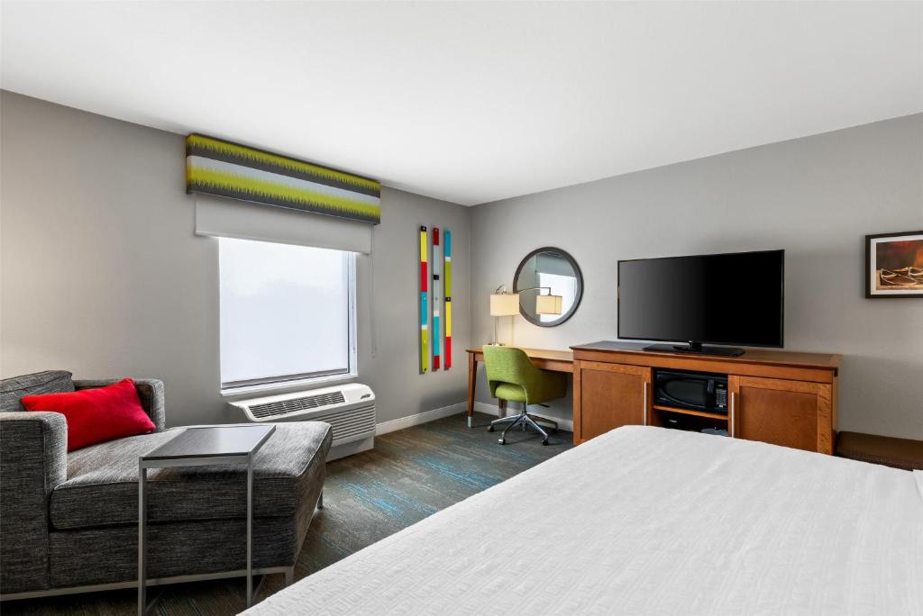 Hampton Inn Fond du Lac - Habitación Con Cama Extragrande - No Fumadores