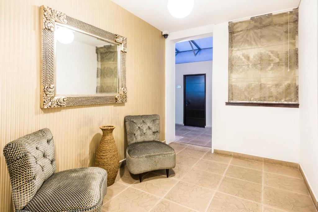 Posezení v ubytování Matisse Hotel