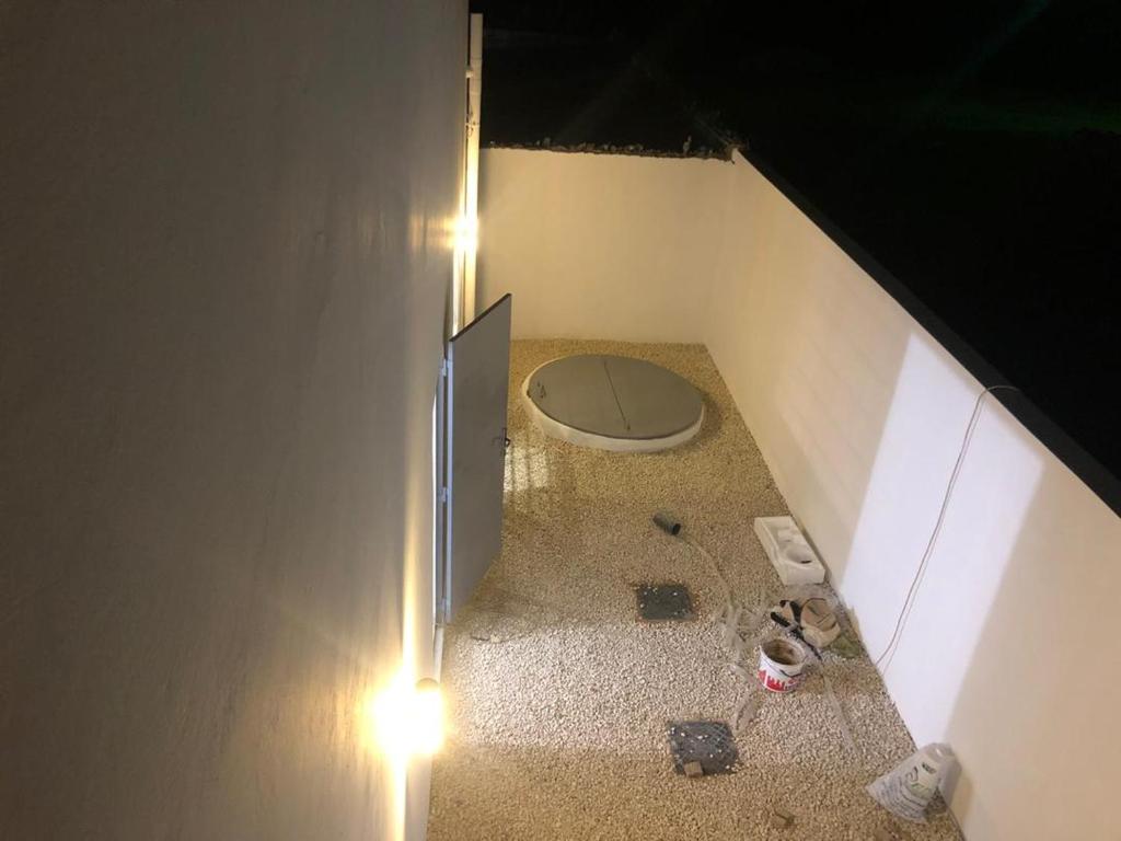 Ένα μπάνιο στο Chez Astou