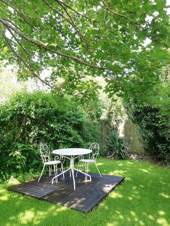 Les Chambres De La Loge - Double Room With Garden View