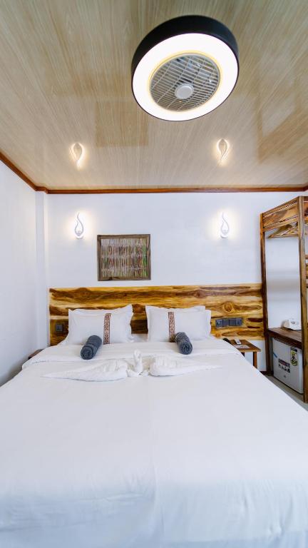 VelaaVani - Turtle Hive Dhiffushi - View 42