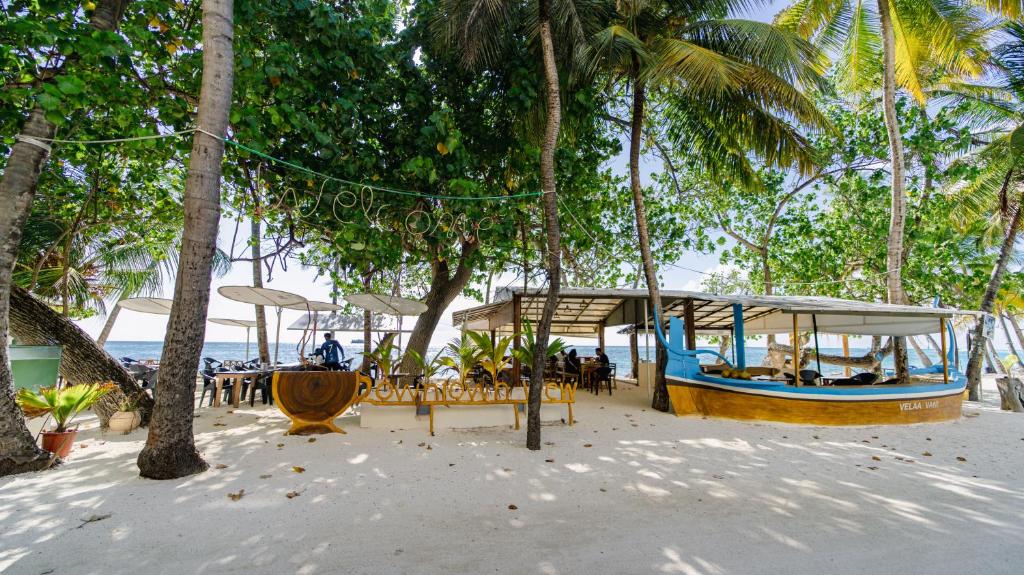 VelaaVani - Turtle Hive Dhiffushi - View 7
