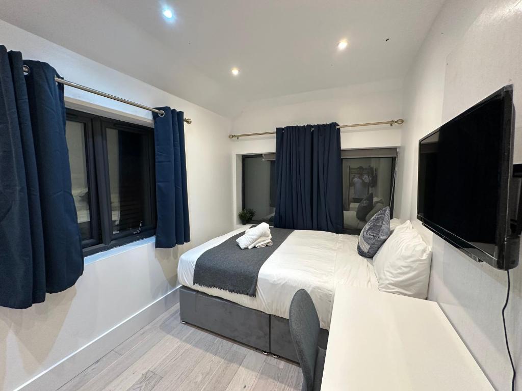 TV a/nebo společenská místnost v ubytování Eltham Hill Stay