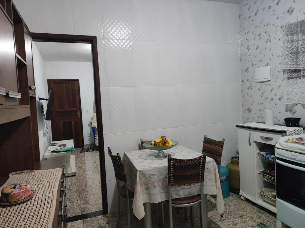 Kuchyň nebo kuchyňský kout v ubytování Casa Aconchegante