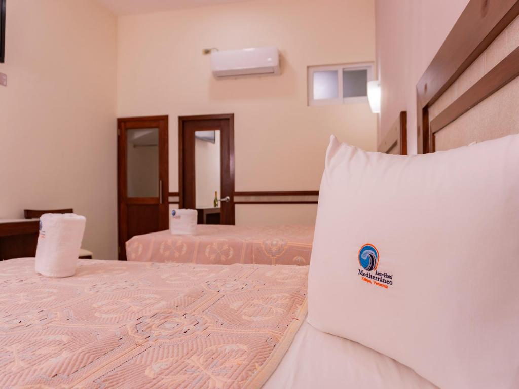 Auto Hotel Mediterráneo - 豪华双人间 - 带两张双人床