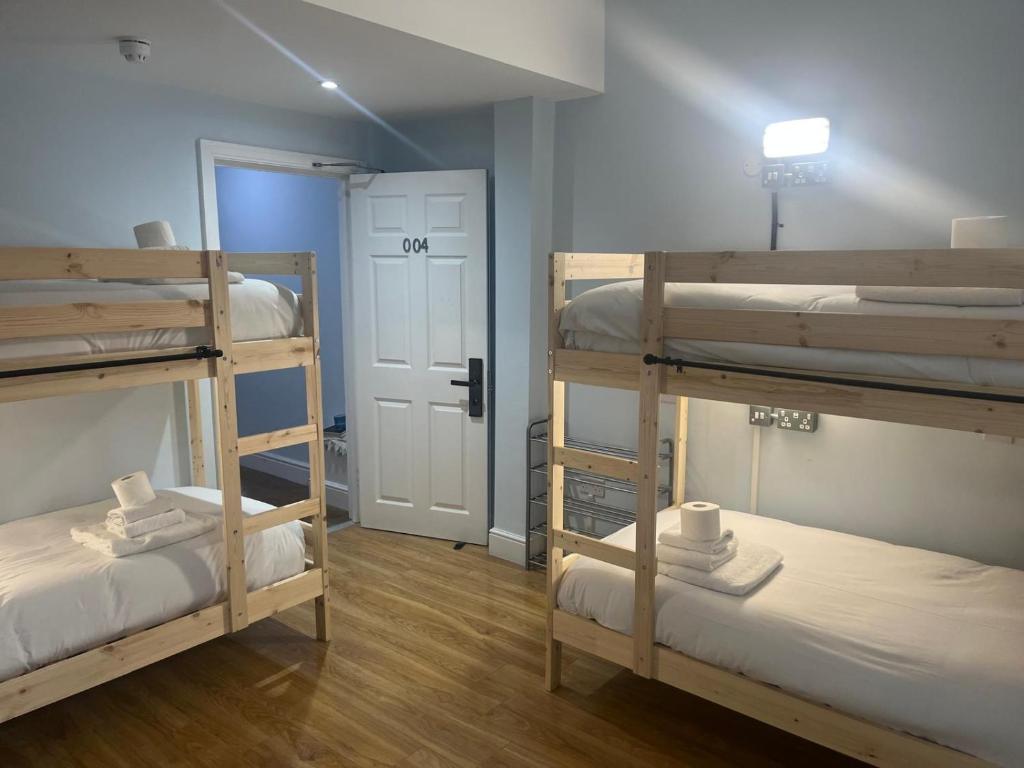 West Beach Hotel Brighton - Gemengde Slaapzaal Met 8 Bedden