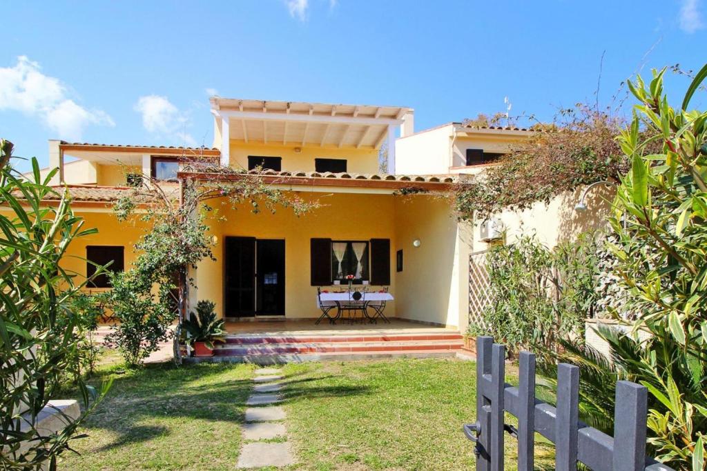 Κήπος έξω από το Apartment on Costa Rei near White Beaches