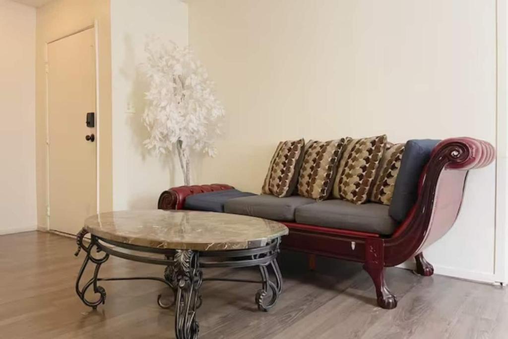 ラスベガスにある2 Or 3 Bedroom Condo Walk To Mgm Casino And Stripのギャラリーの写真