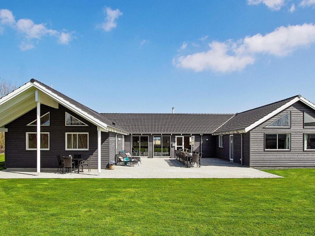 Budova, kde se prázdninový dům nachází