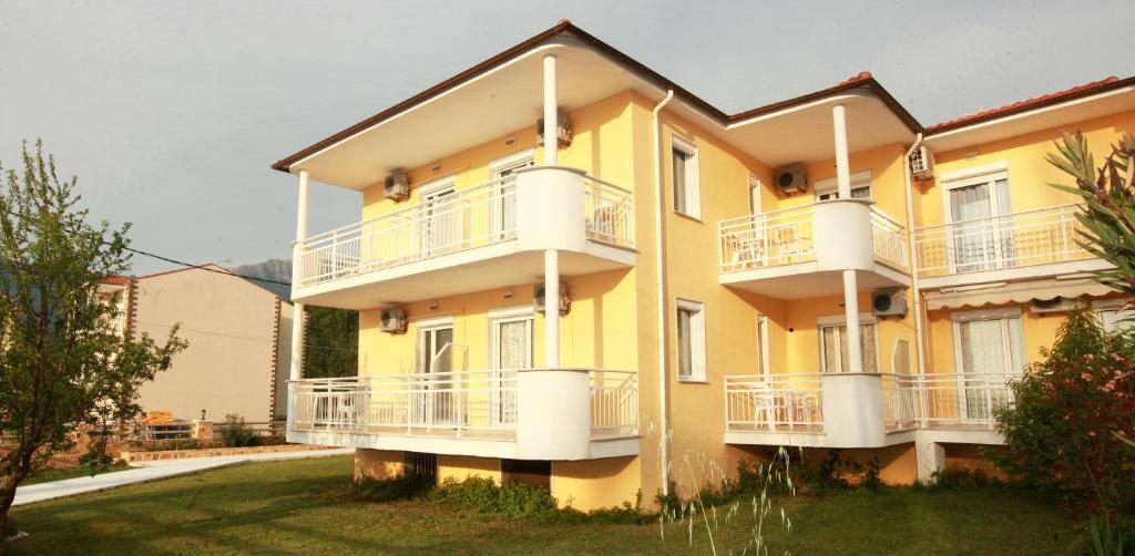 Budova, v ktorej sa apartmán nachádza
