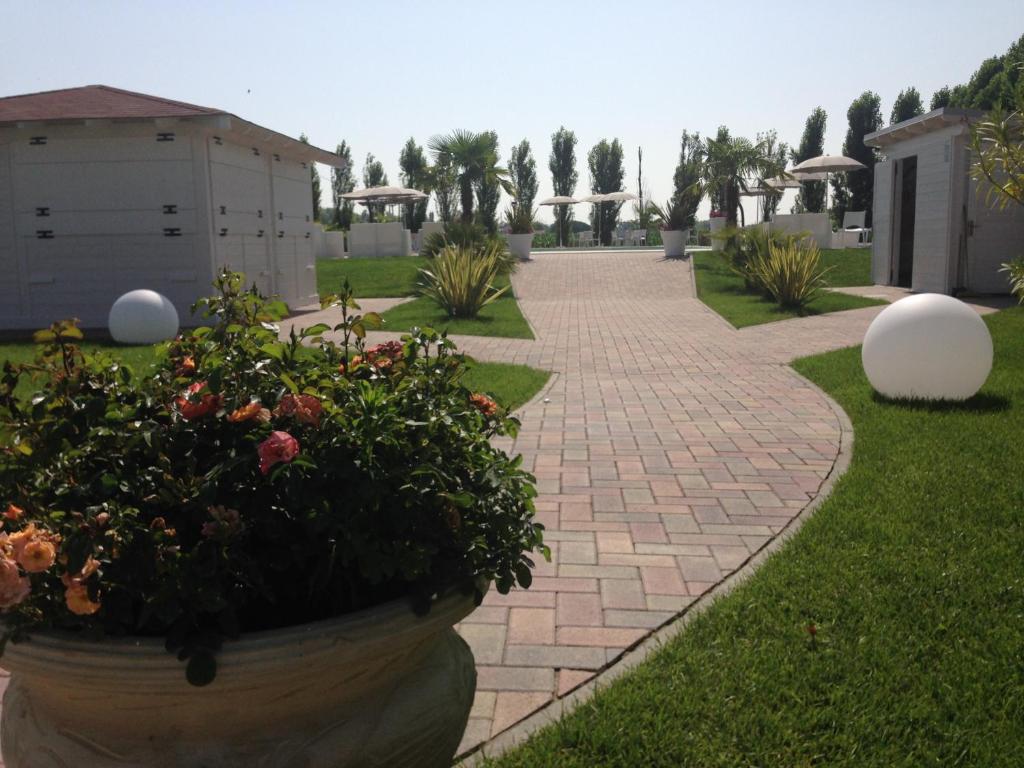 Zahrada ubytování Hotel Bussana