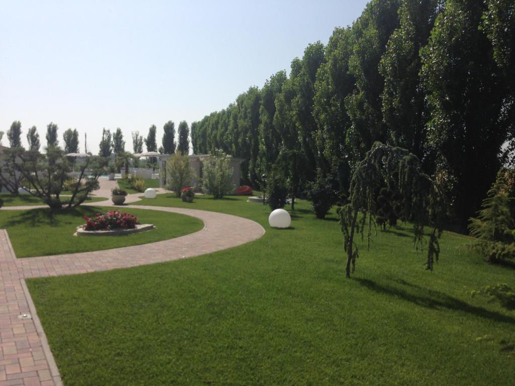Zahrada ubytování Hotel Bussana
