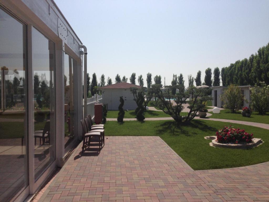 Zahrada ubytování Hotel Bussana