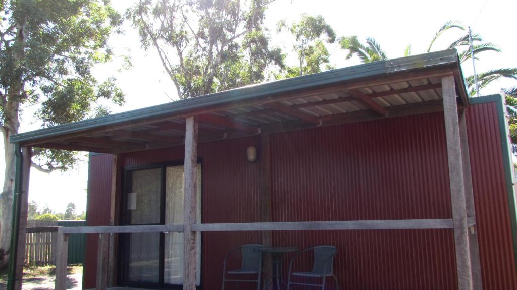 Homestead Caravan Park - Tweepersoonskamer Met Balkon