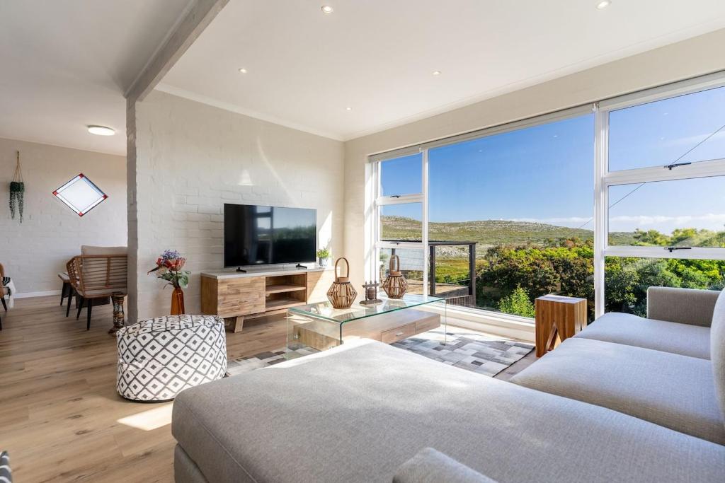 Μια τηλεόραση ή/και κέντρο ψυχαγωγίας στο Scarborough Family Beach House