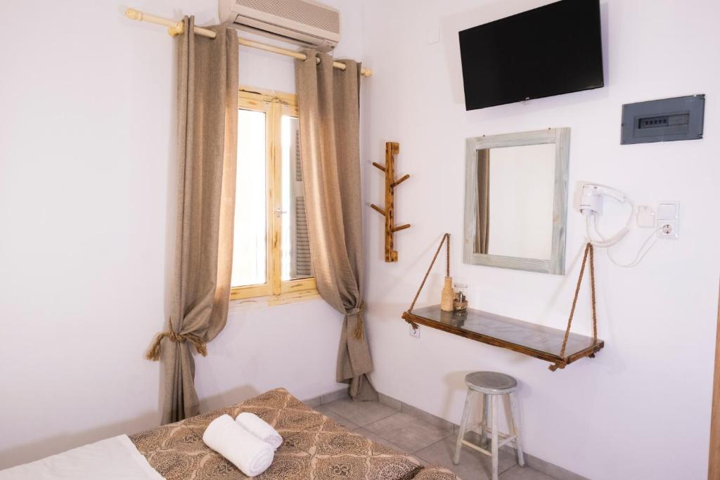 Onar Syros - Rustic Rooms - Habitación Económica Con 2 Camas Individuales