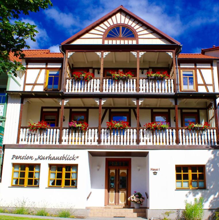 Balkón nebo terasa v ubytování Pension Kurhausblick